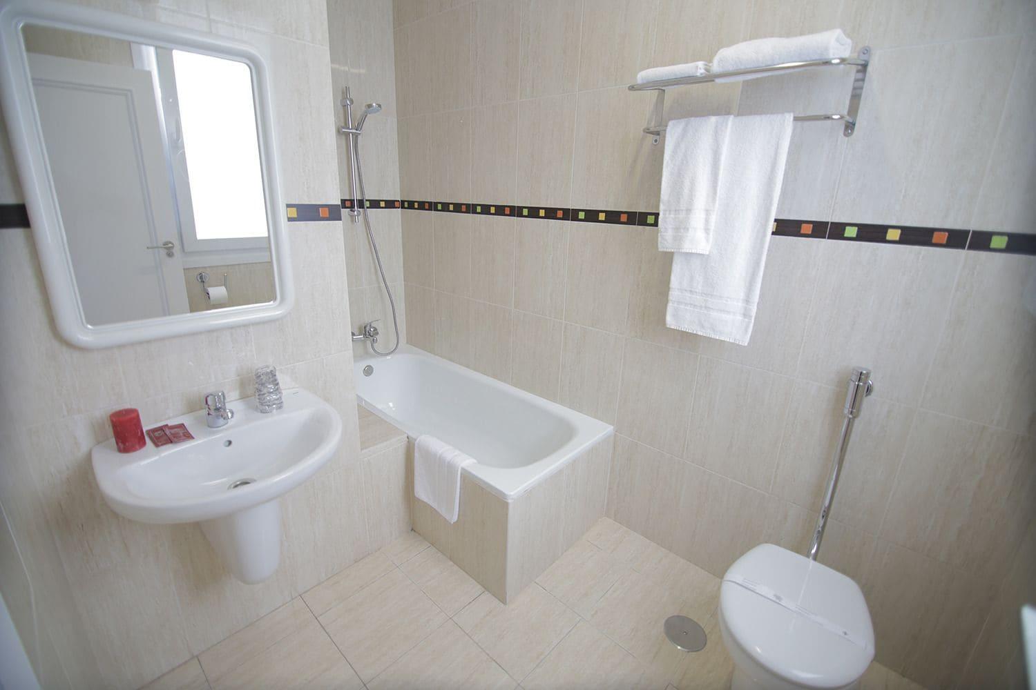 Hotel Alda Estacion Виго Екстериор снимка