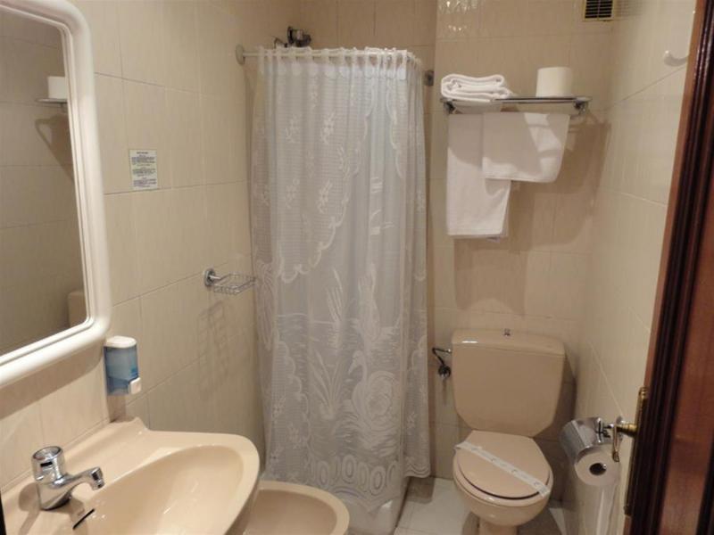 Hotel Alda Estacion Виго Екстериор снимка